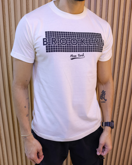 Camiseta Hombre 100% Algodón – “Brooklyn NY” Maitex