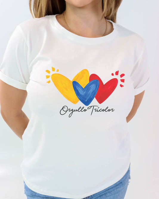 Camiseta de mujer "Orgullo Tricolor" en Tela Fria | Maitex