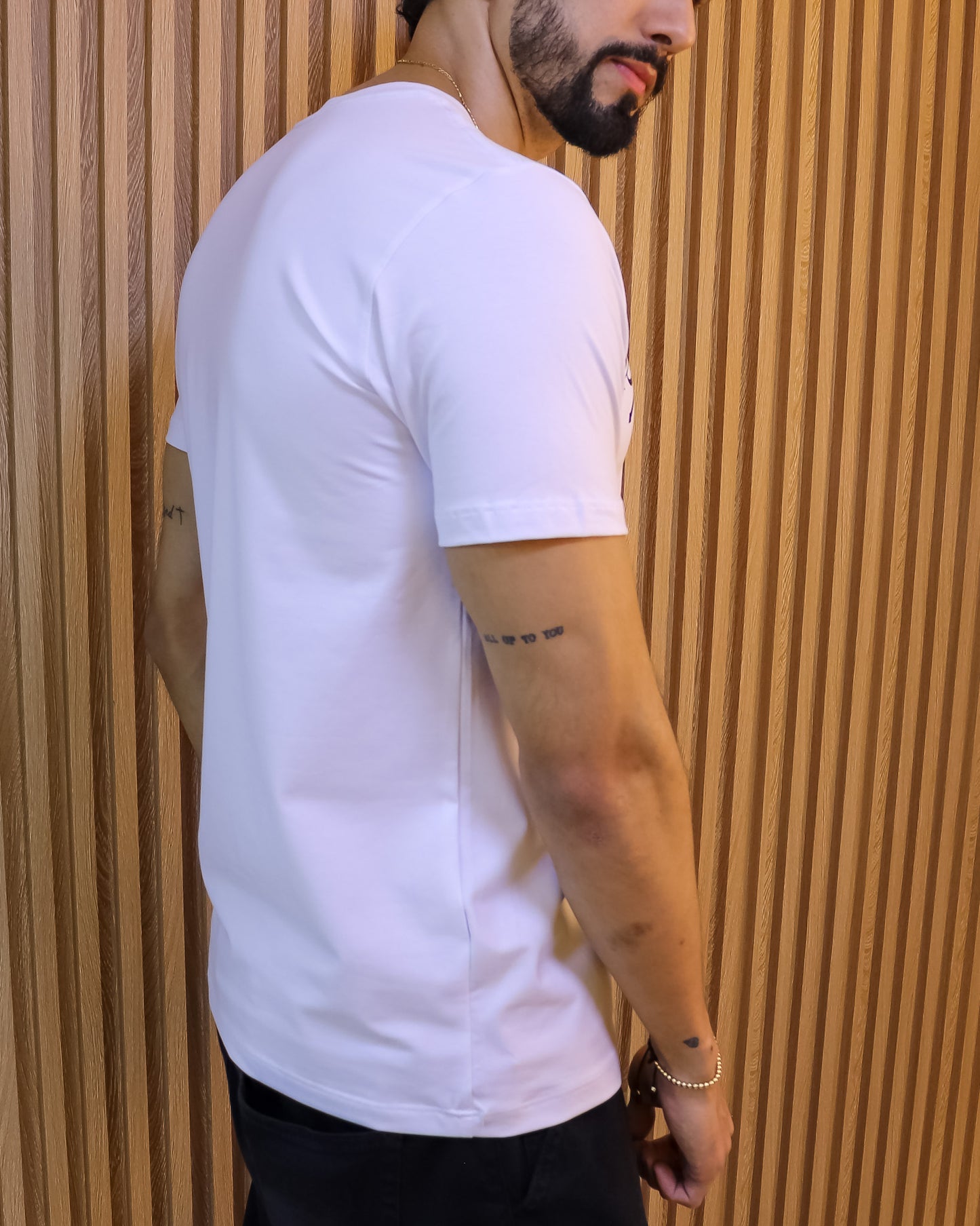 Camiseta Hombre Tela Fría – “Predic The Future” Maitex