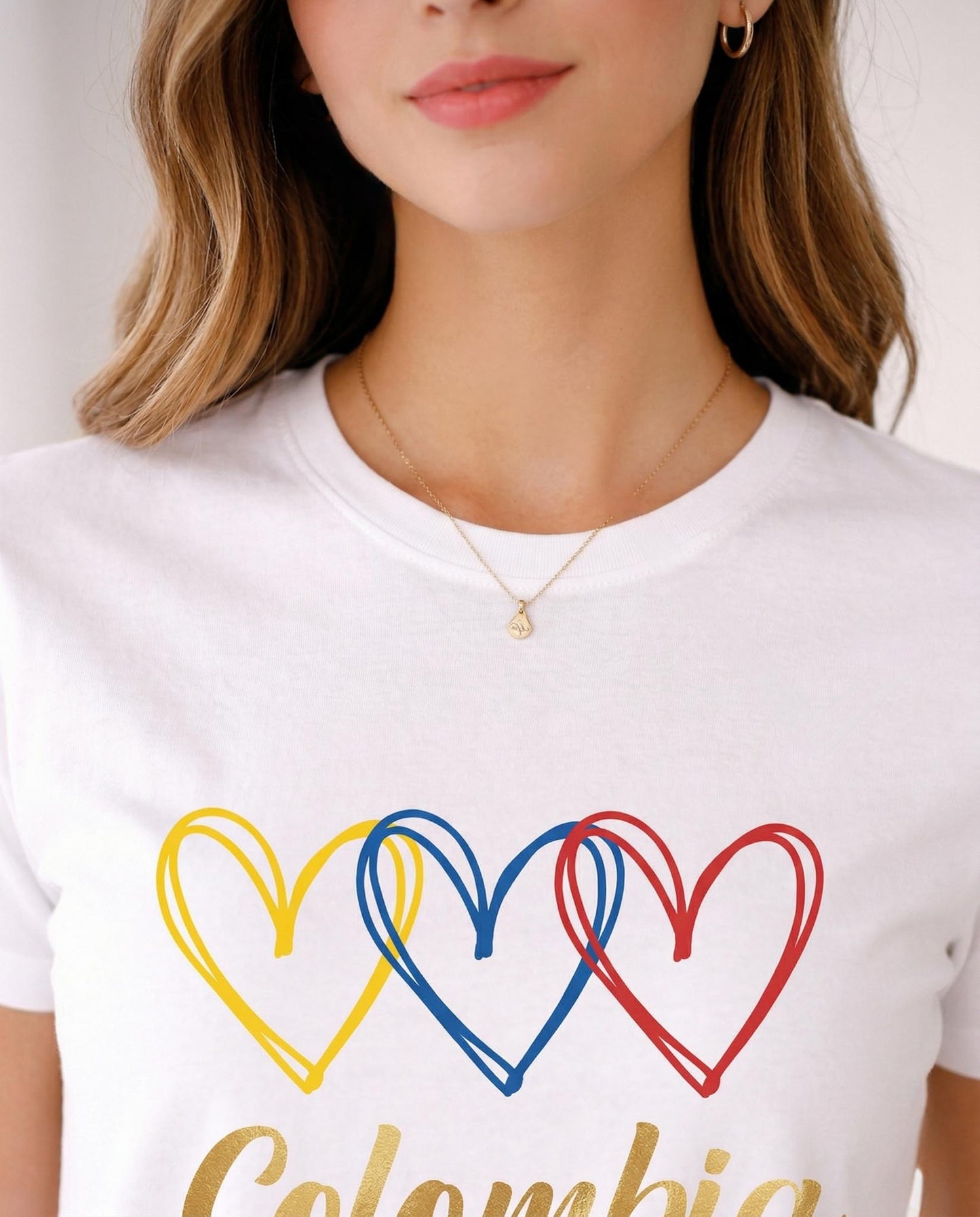 Camiseta de mujer "Amor Tricolor" en Algodón Premium Peruano | Maitex