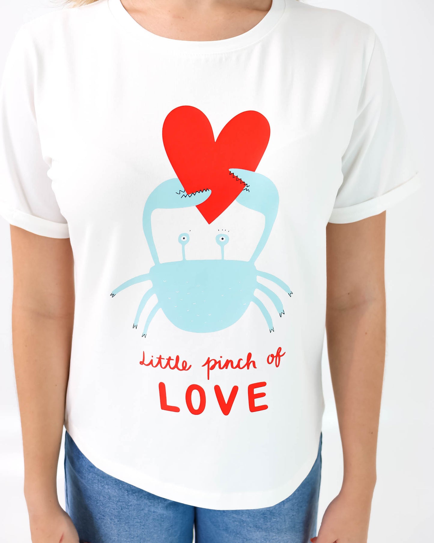 Camiseta de Mujer "Little pinch of Love" en Tela Fría | Maitex