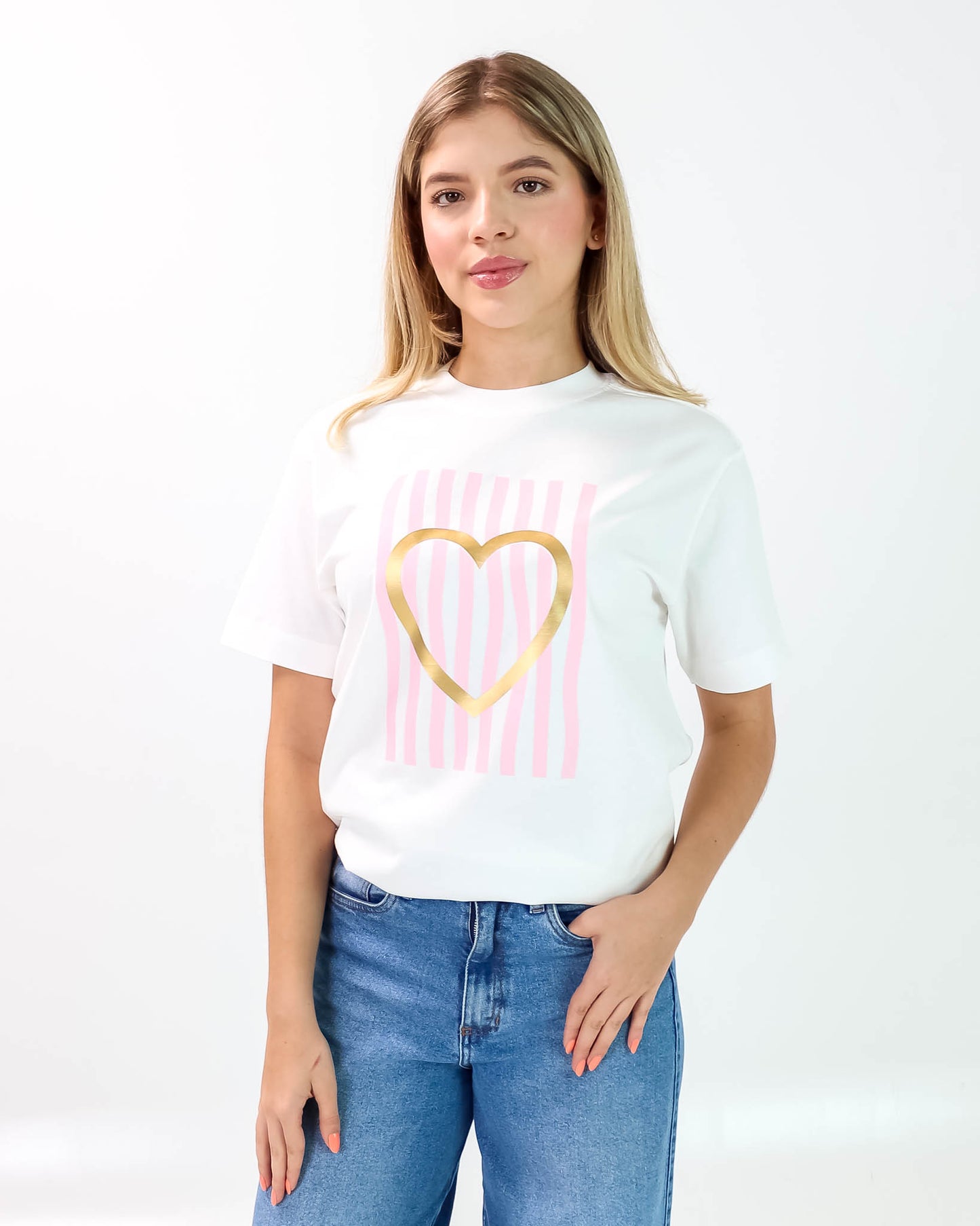 Camiseta de Mujer "Love Lines" en Algodón Premium Peruano | Maitex